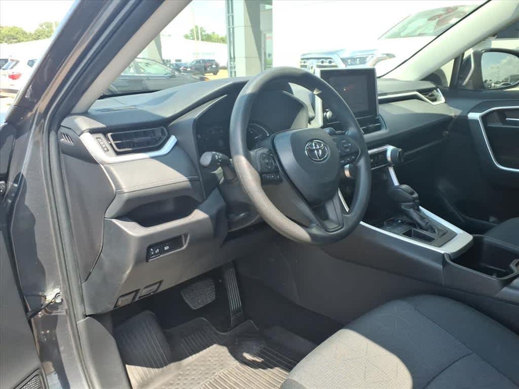 Thumbnail: 2024 Toyota RAV4 - 10