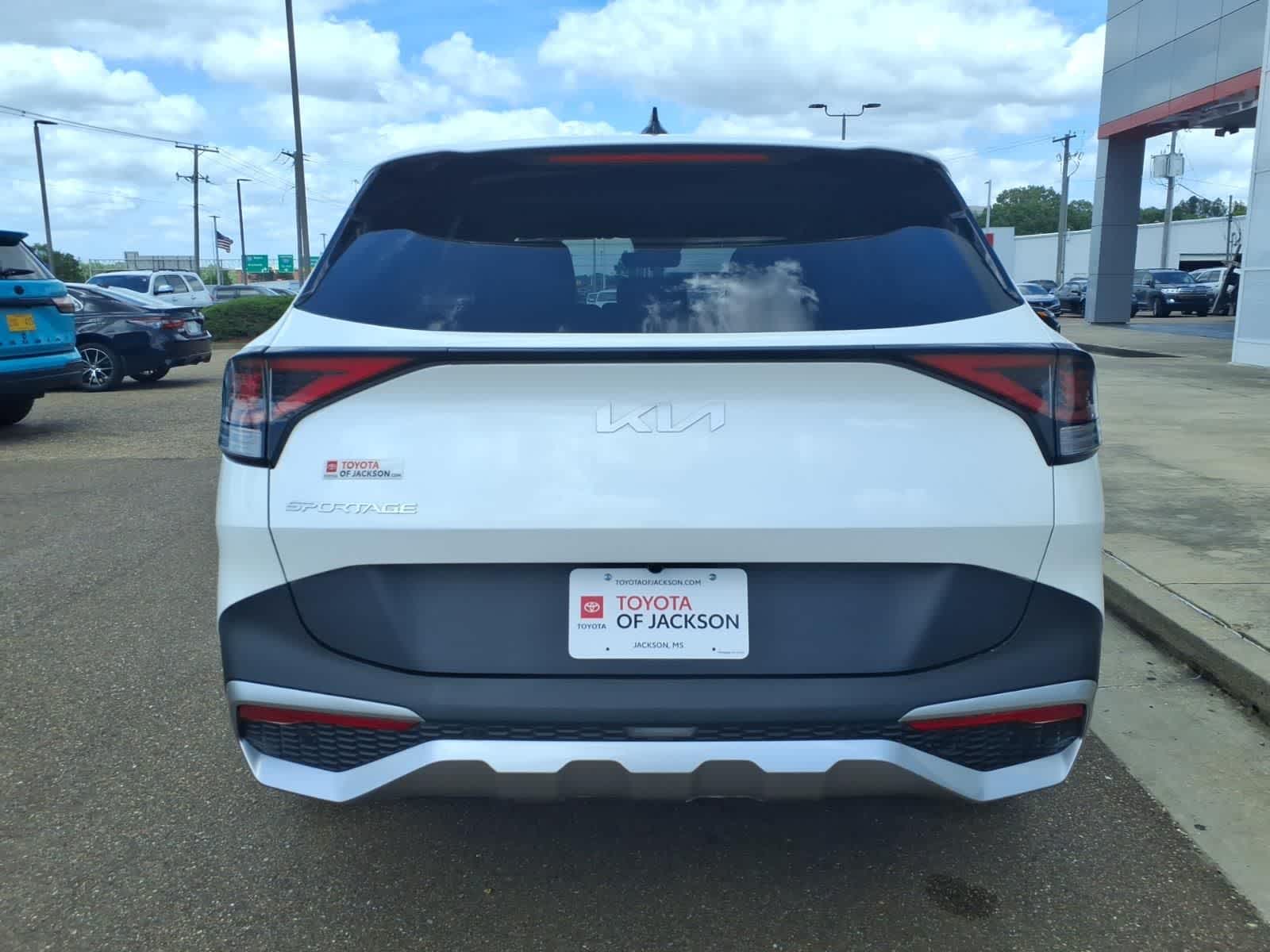 Thumbnail: 2024 Kia Sportage - 6