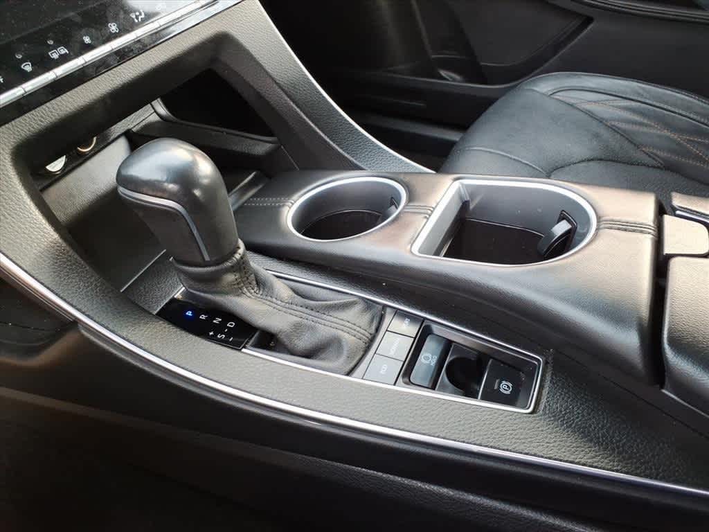 Thumbnail: 2022 Toyota Avalon - 21