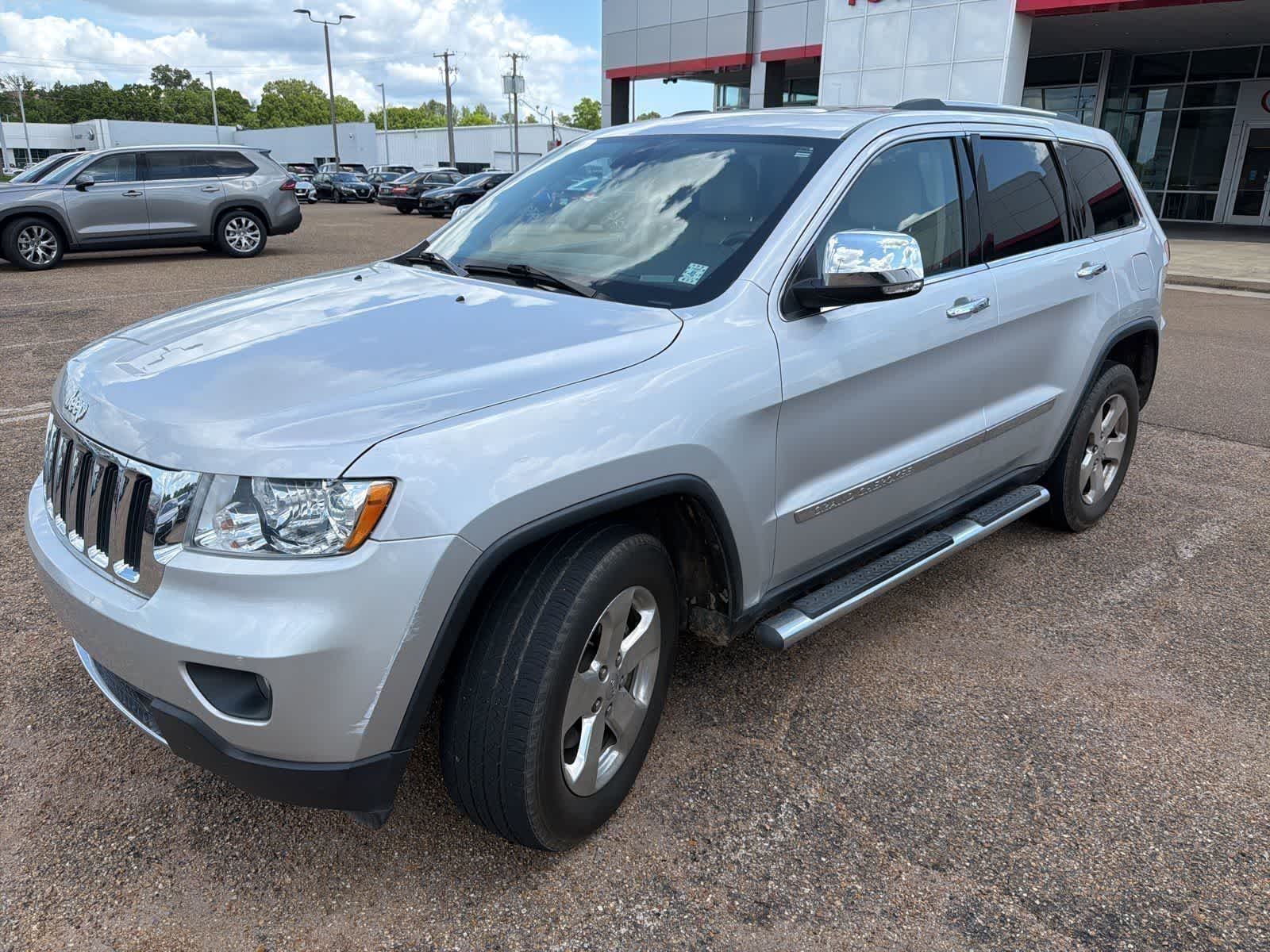 Thumbnail: 2013 Jeep Grand Cherokee - 2