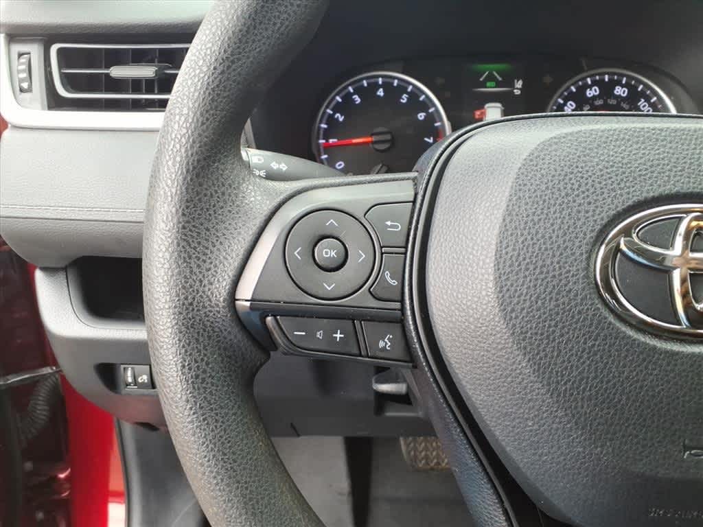 Thumbnail: 2019 Toyota RAV4 - 14