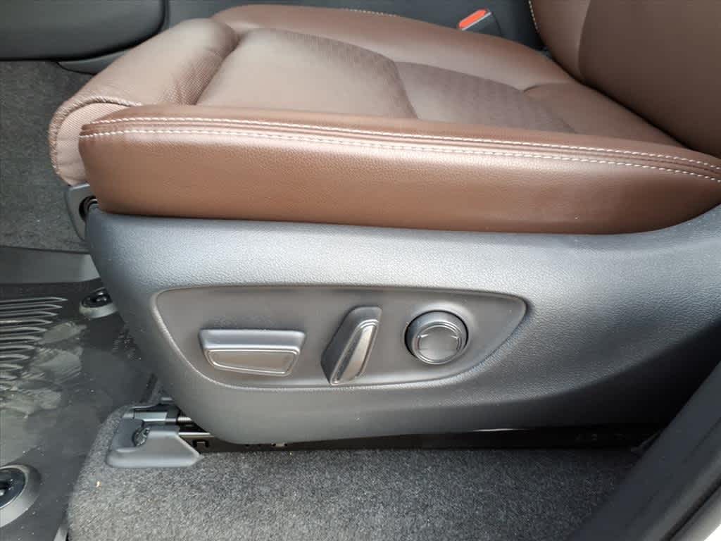 Thumbnail: 2025 Toyota Land Cruiser - 12