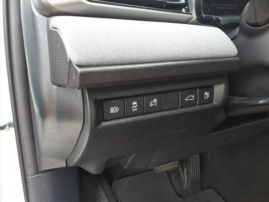 Thumbnail: 2025 Toyota Camry - 13