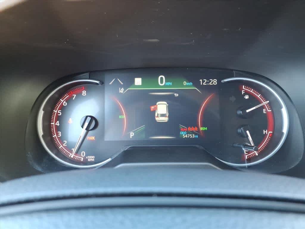 Thumbnail: 2024 Toyota RAV4 - 16