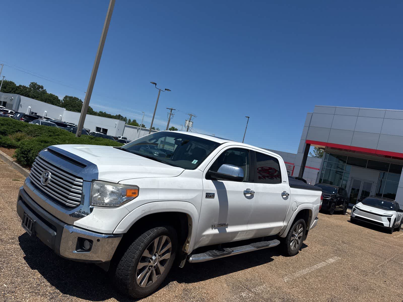 Thumbnail: 2016 Toyota Tundra - 2