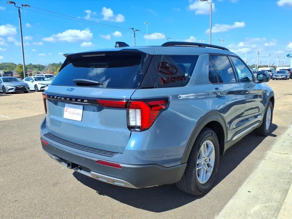 Thumbnail: 2025 Ford Explorer - 5