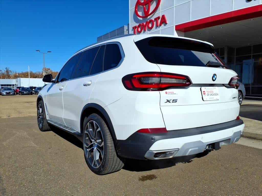 Thumbnail: 2021 BMW X5 - 7