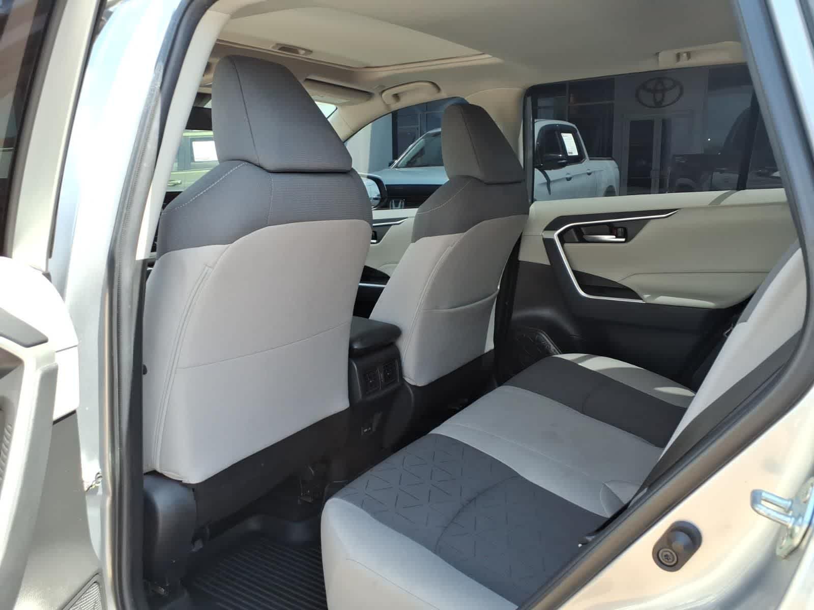 Thumbnail: 2023 Toyota RAV4 - 30