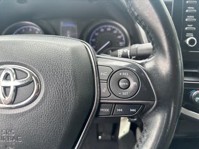 Thumbnail: 2021 Toyota Camry - 15