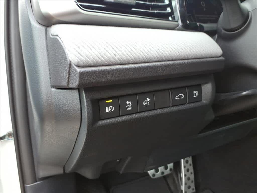 Thumbnail: 2025 Toyota Camry - 13