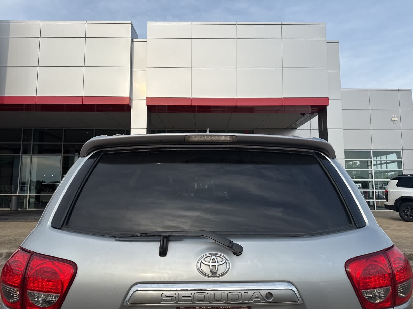 2015 Toyota Sequoia Limited 4