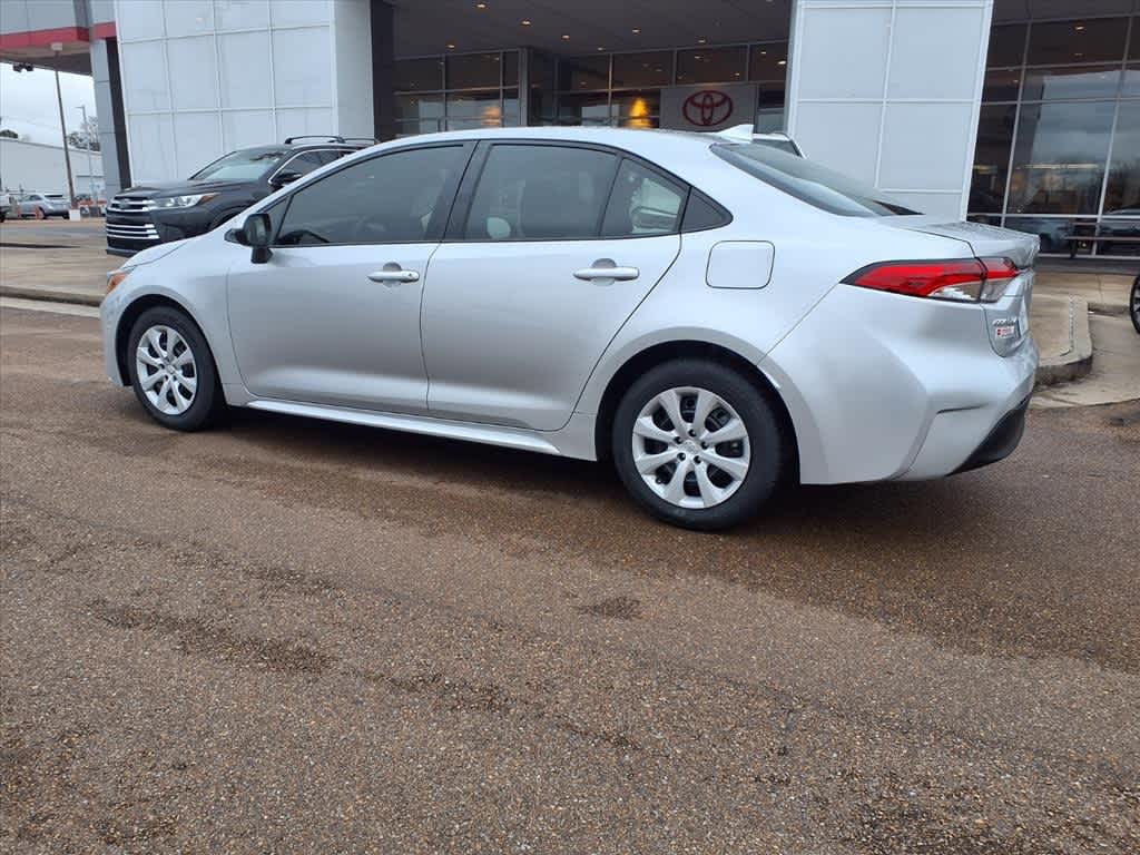 Thumbnail: 2024 Toyota Corolla - 5