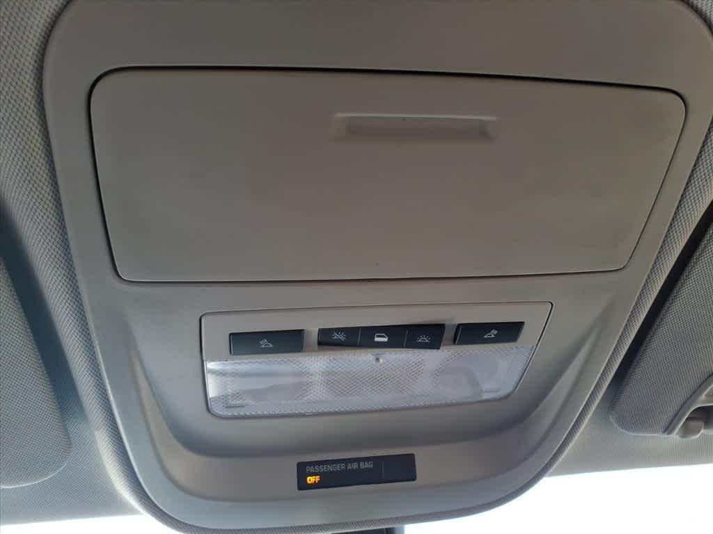 Thumbnail: 2016 Chevrolet Colorado - 22