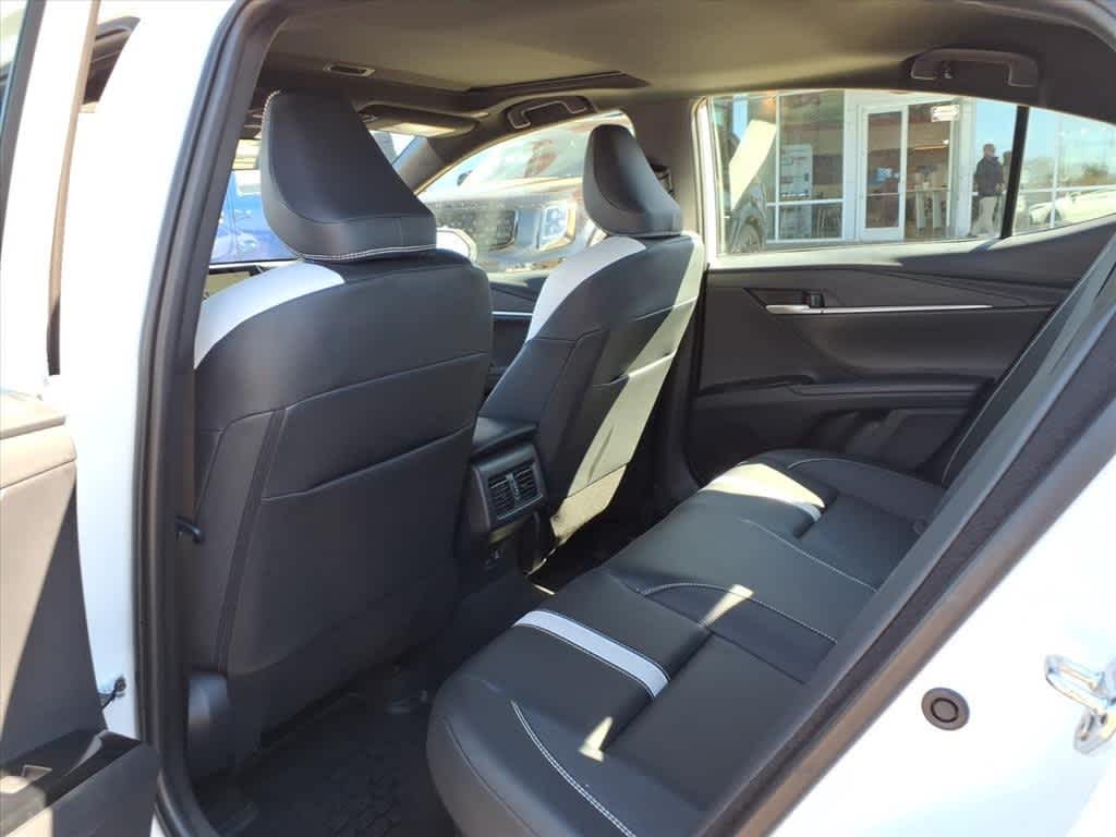 Thumbnail: 2025 Toyota Camry - 29