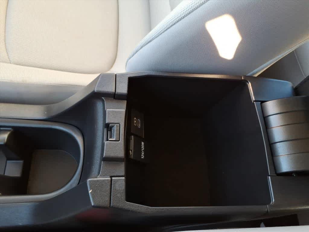 Thumbnail: 2025 Toyota Corolla Cross - 22