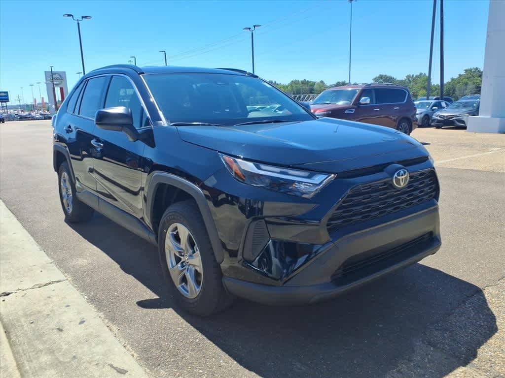 Thumbnail: 2025 Toyota RAV4 - 3