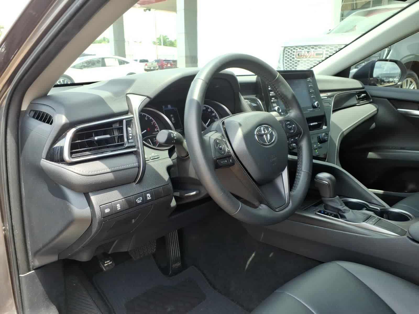 Thumbnail: 2024 Toyota Camry - 10