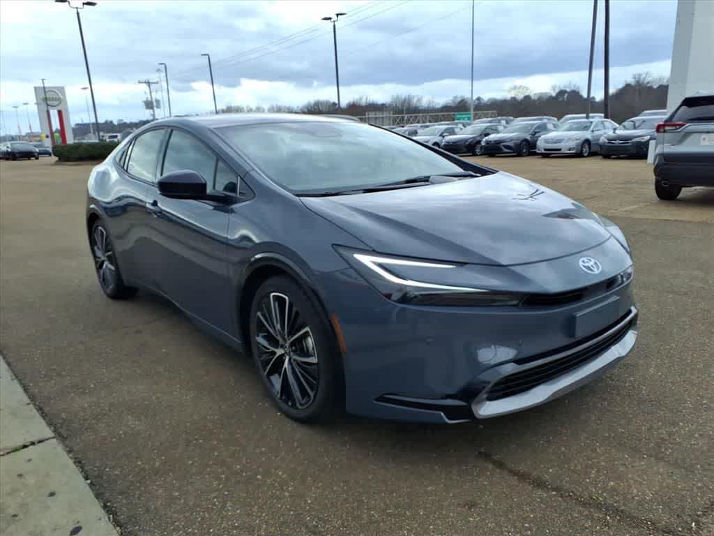 Thumbnail: 2025 Toyota Prius - 3