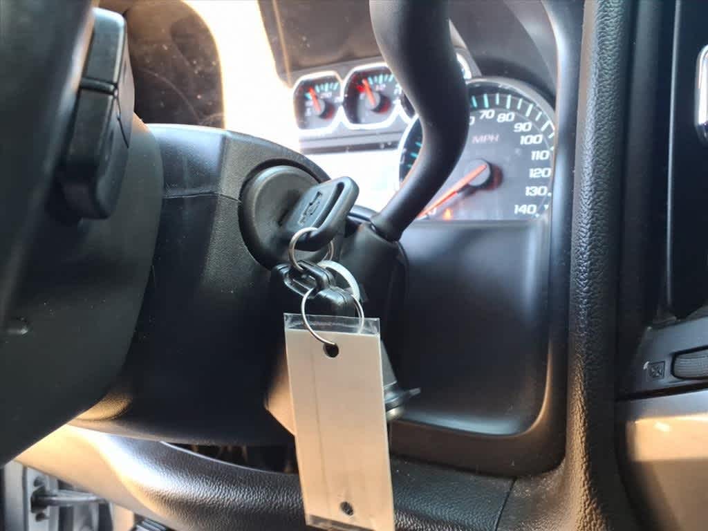 Thumbnail: 2014 Chevrolet Silverado 1500 - 17