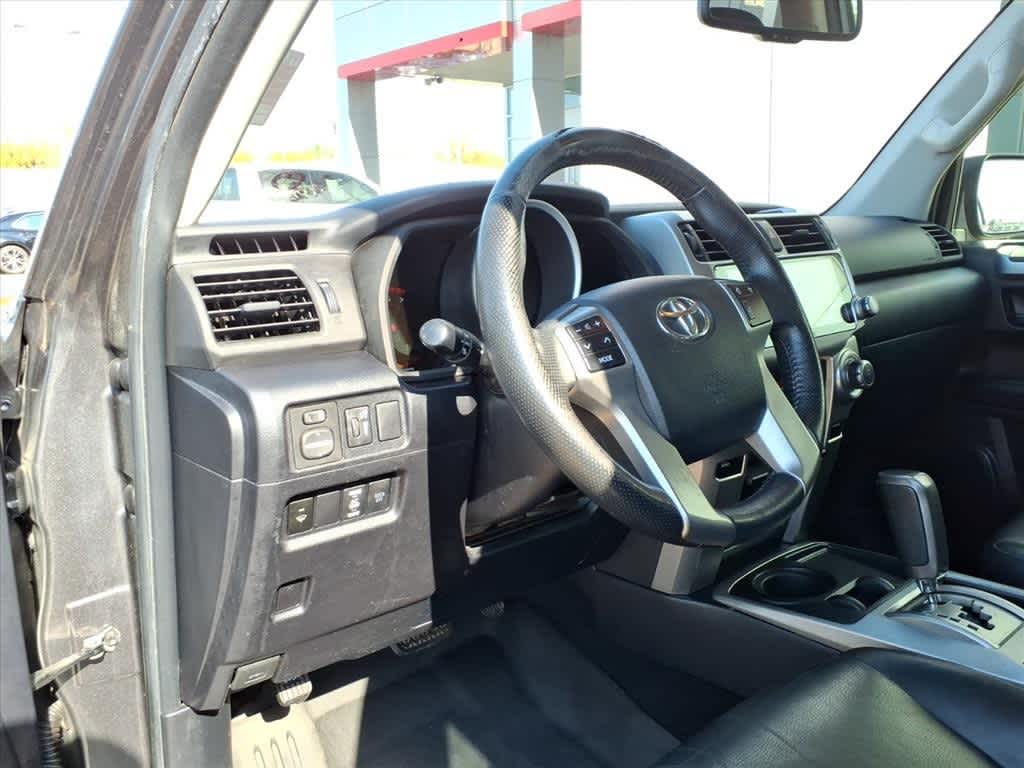 Thumbnail: 2013 Toyota 4Runner - 10