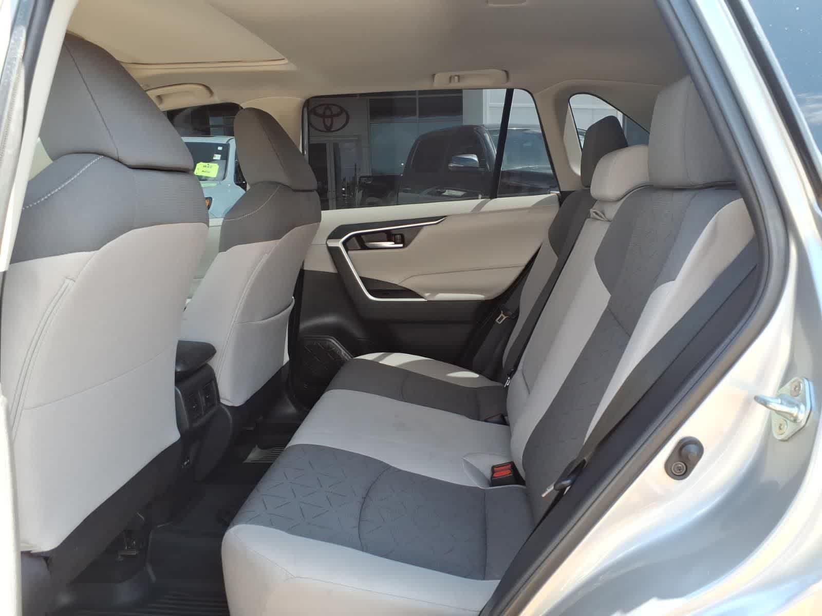 Thumbnail: 2023 Toyota RAV4 - 28