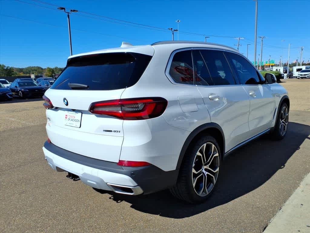 Thumbnail: 2021 BMW X5 - 5