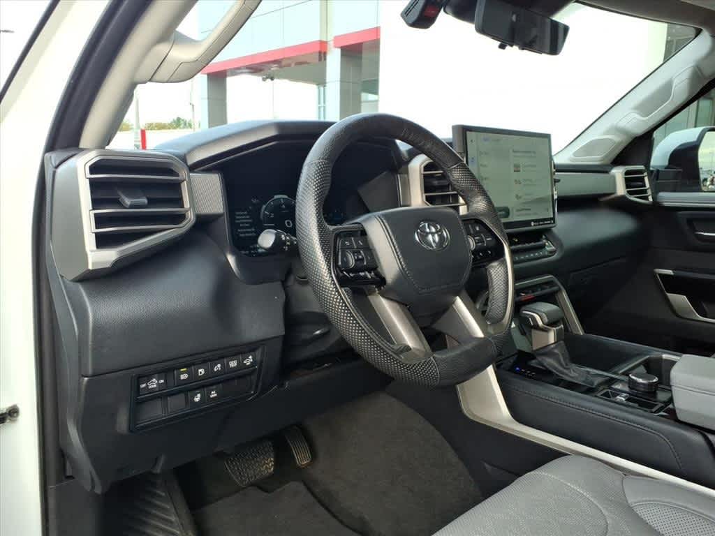 Thumbnail: 2024 Toyota Tundra - 11