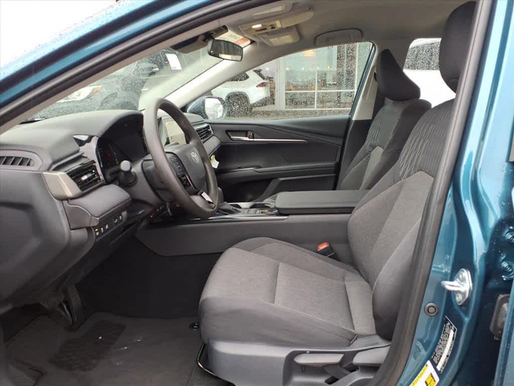 Thumbnail: 2025 Toyota Camry - 24