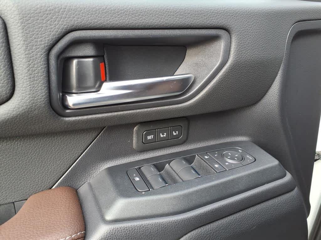 Thumbnail: 2025 Toyota Land Cruiser - 13