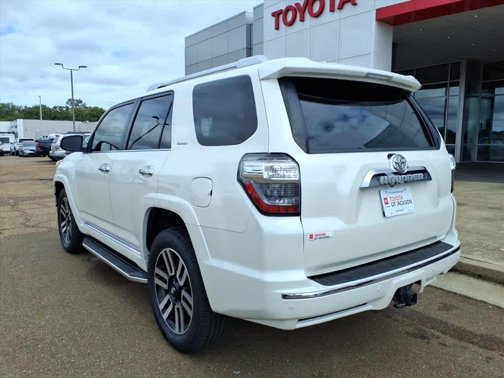 Thumbnail: 2018 Toyota 4Runner - 7