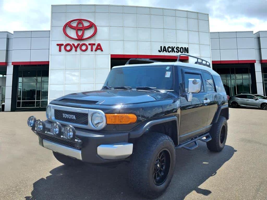 Thumbnail: 2014 Toyota FJ Cruiser - 1