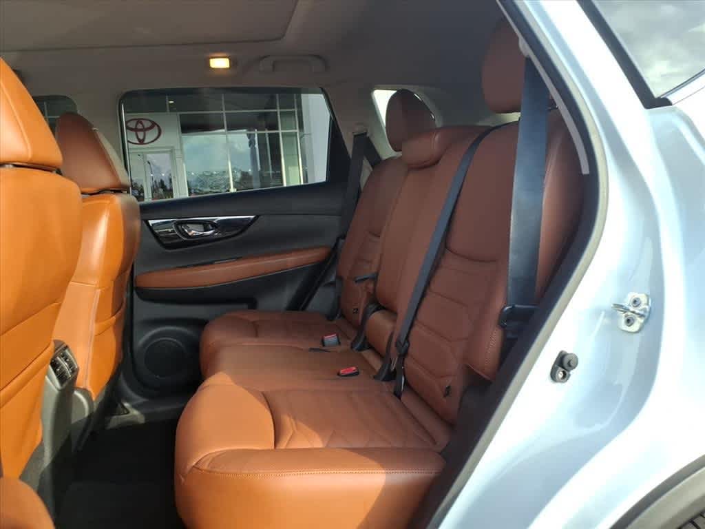 Thumbnail: 2018 Nissan Rogue - 29