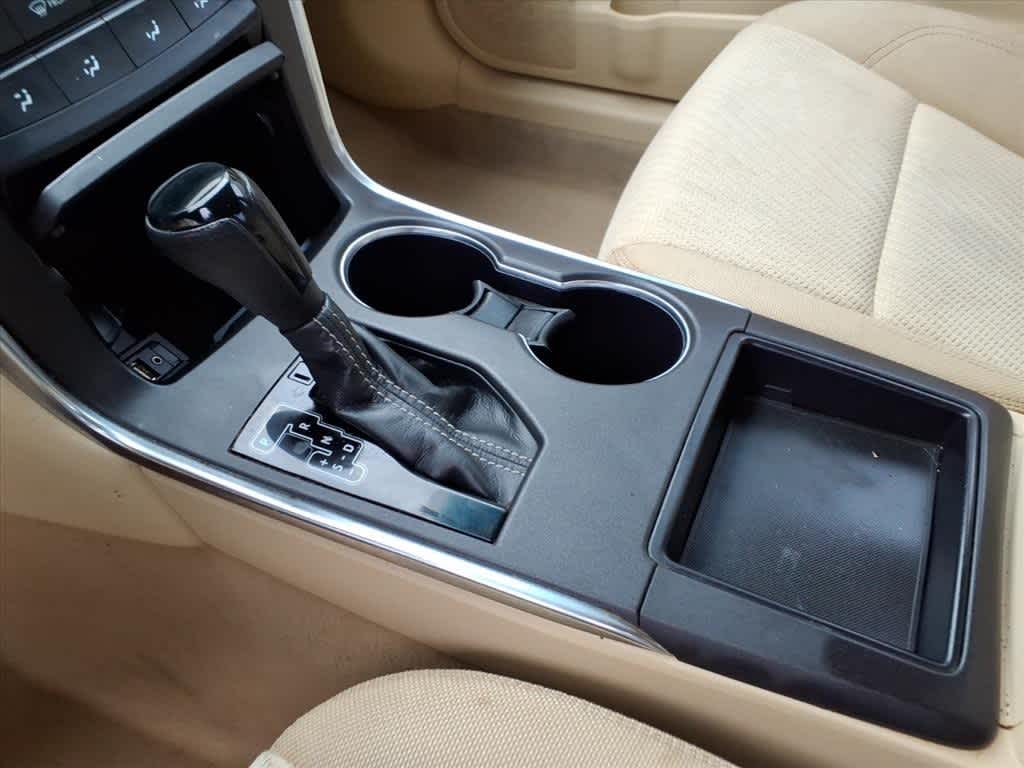 Thumbnail: 2015 Toyota Camry - 21