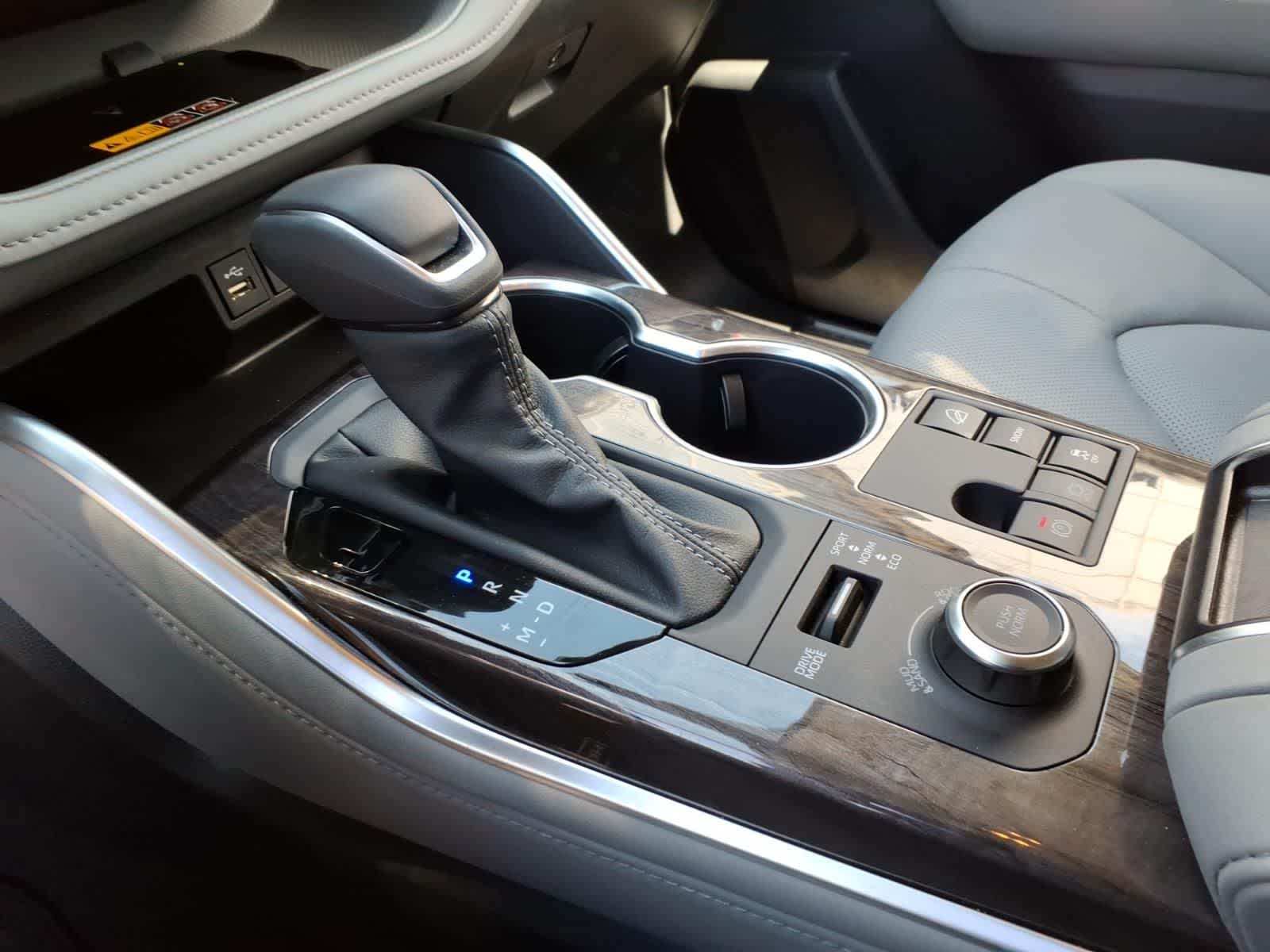 Thumbnail: 2026 Toyota Highlander - 22