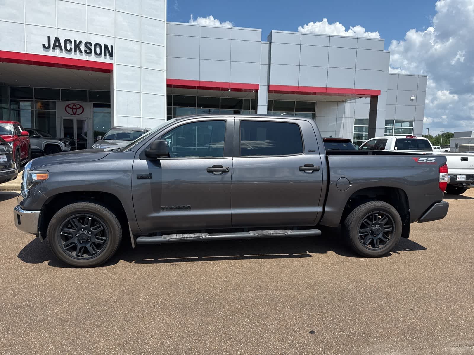 Thumbnail: 2021 Toyota Tundra - 1