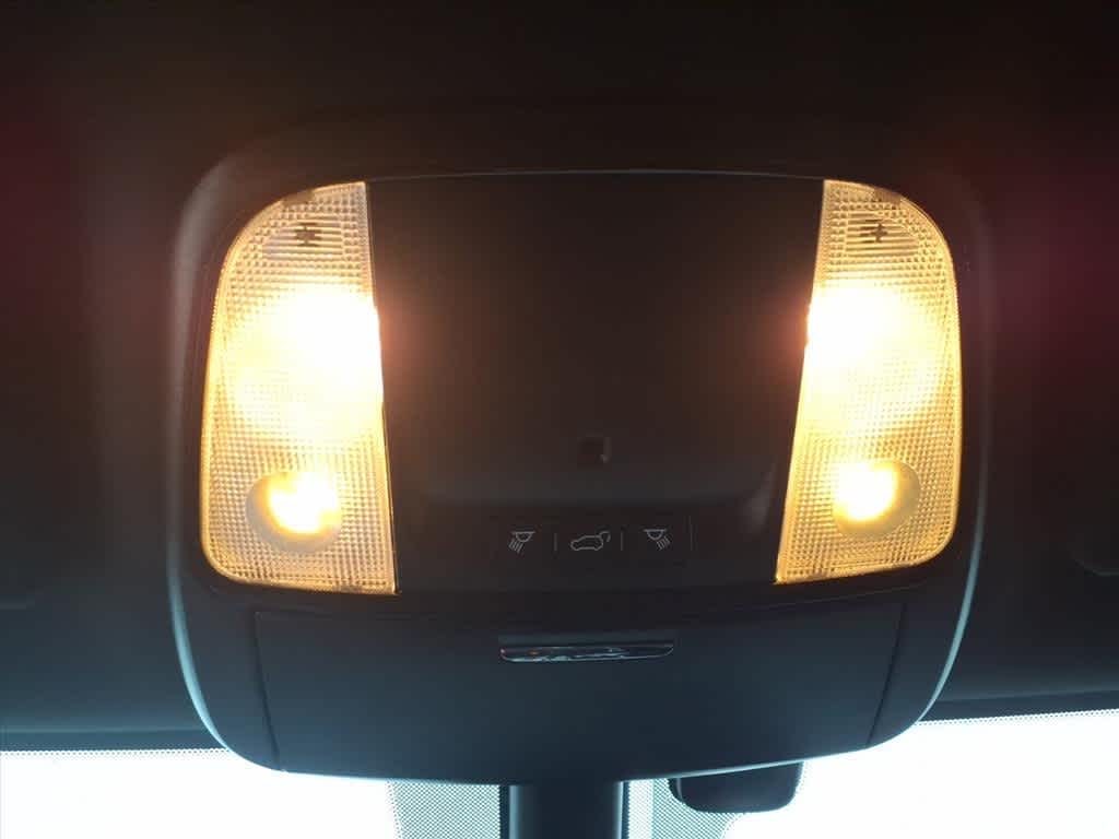 Thumbnail: 2022 Dodge Durango - 23