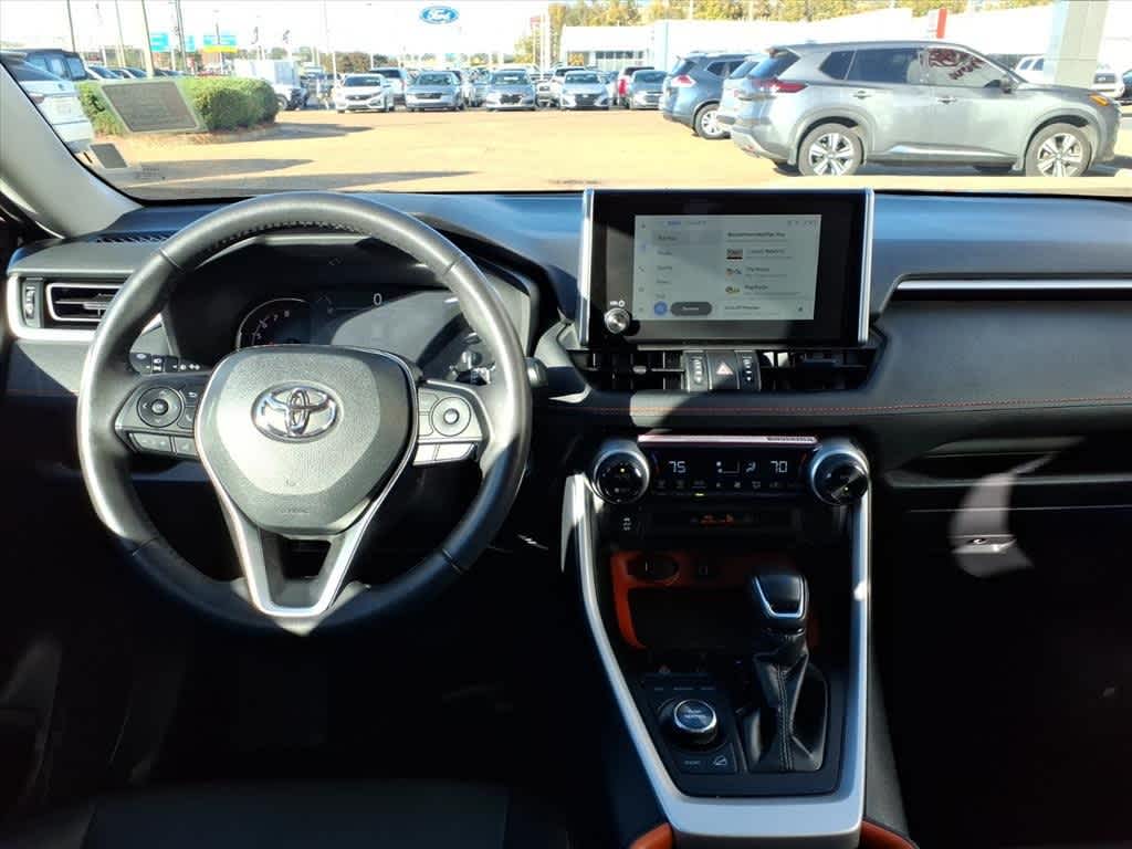 Thumbnail: 2024 Toyota RAV4 - 9