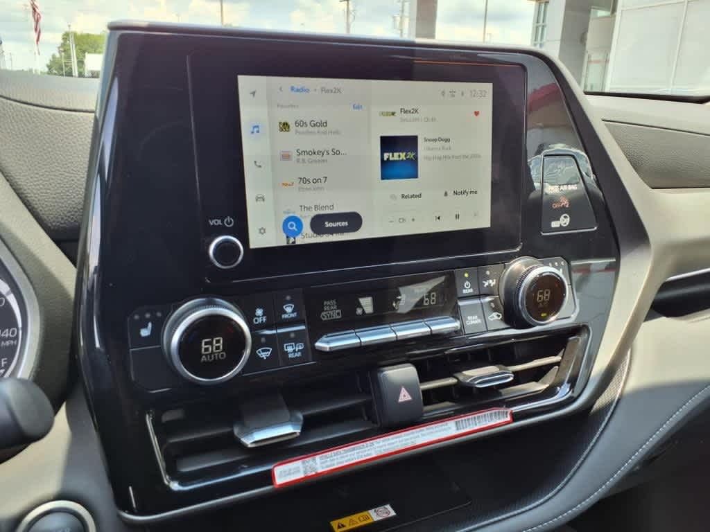 Thumbnail: 2025 Toyota Highlander - 19