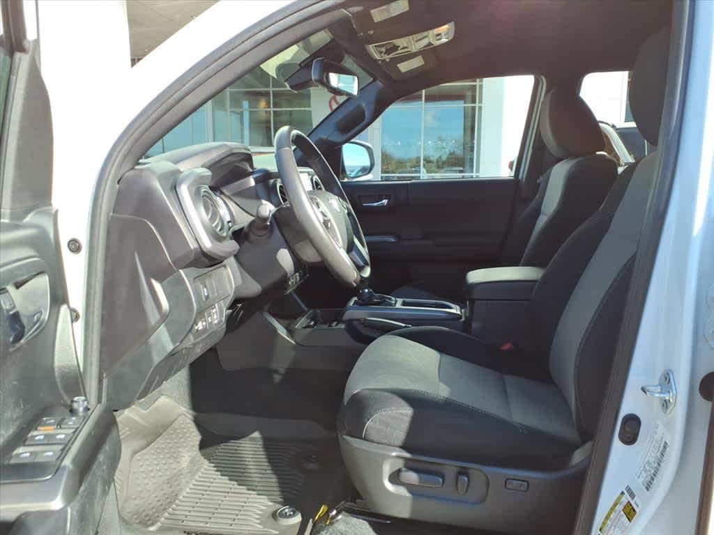 Thumbnail: 2023 Toyota Tacoma - 25