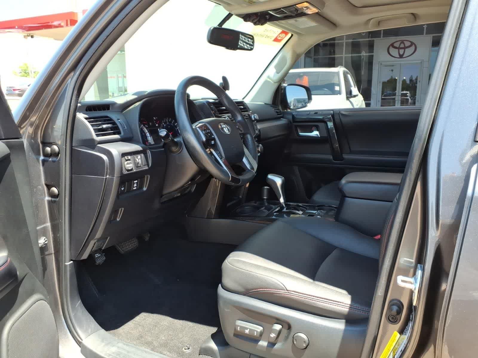Thumbnail: 2019 Toyota 4Runner - 26