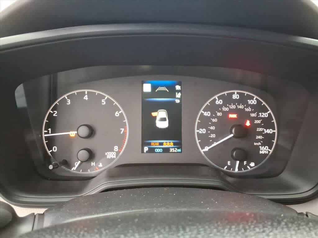 Thumbnail: 2025 Toyota Corolla - 16