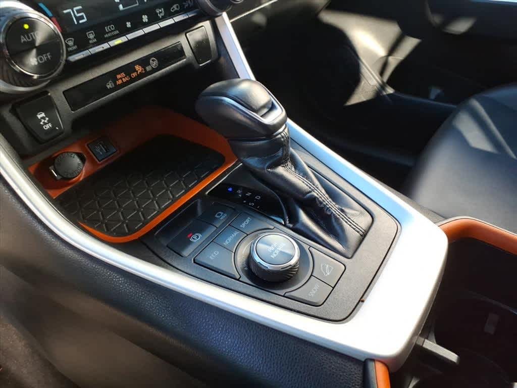 Thumbnail: 2024 Toyota RAV4 - 21