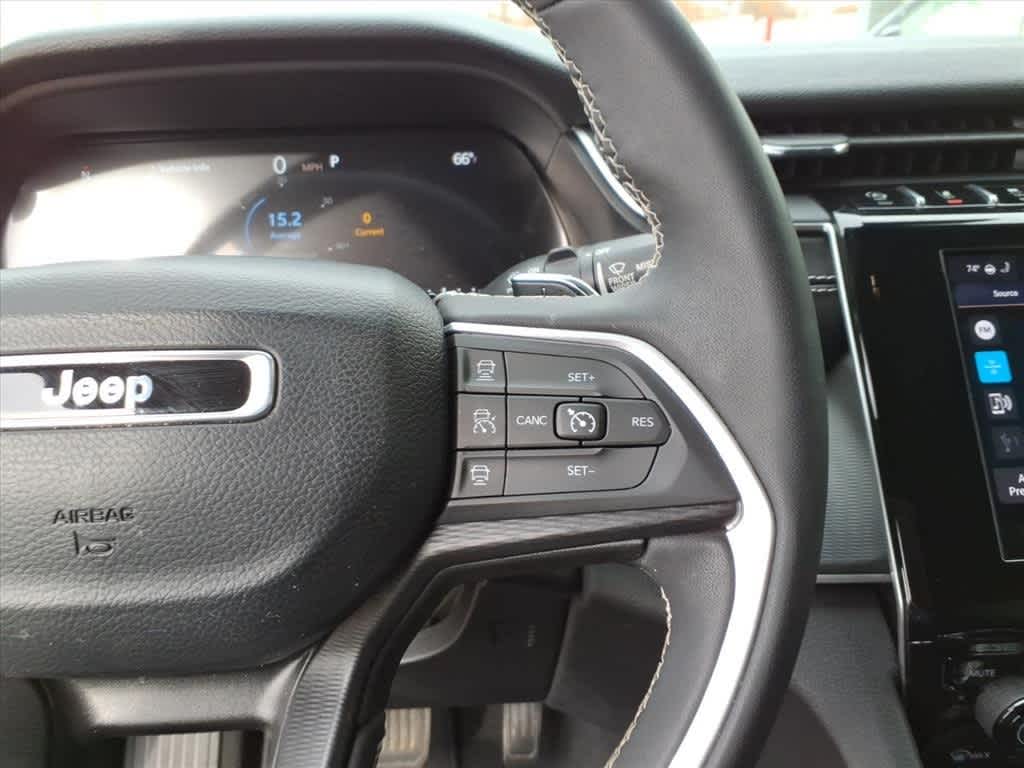 Thumbnail: 2023 Jeep Grand Cherokee - 16