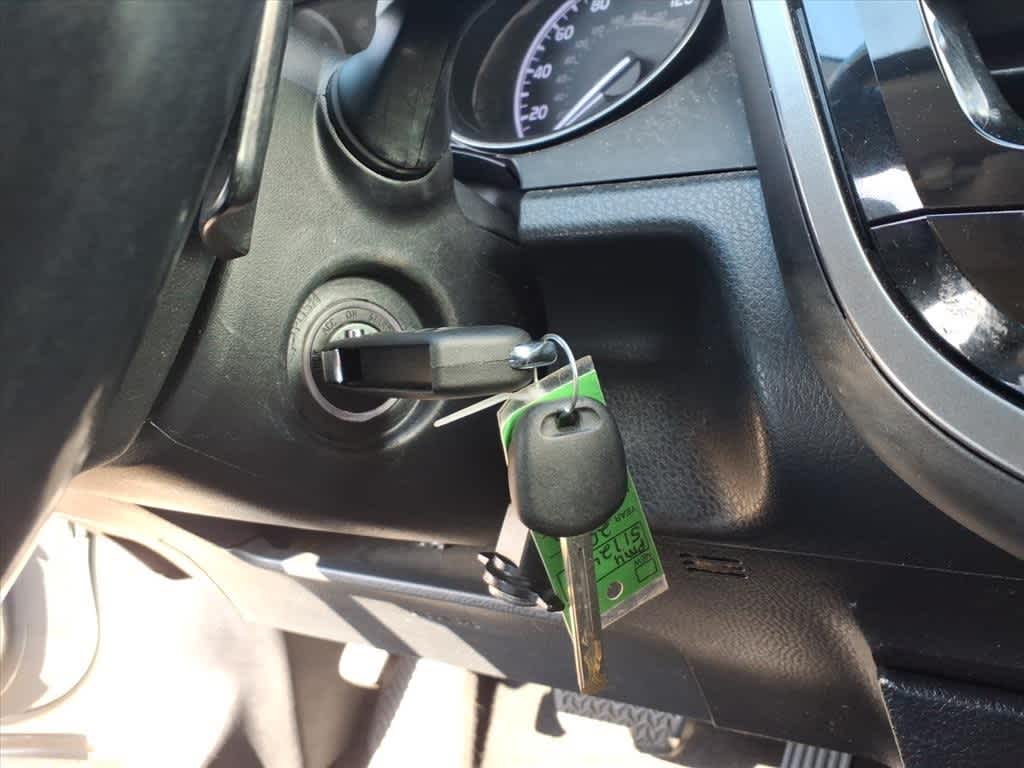 Thumbnail: 2021 Toyota Camry - 17