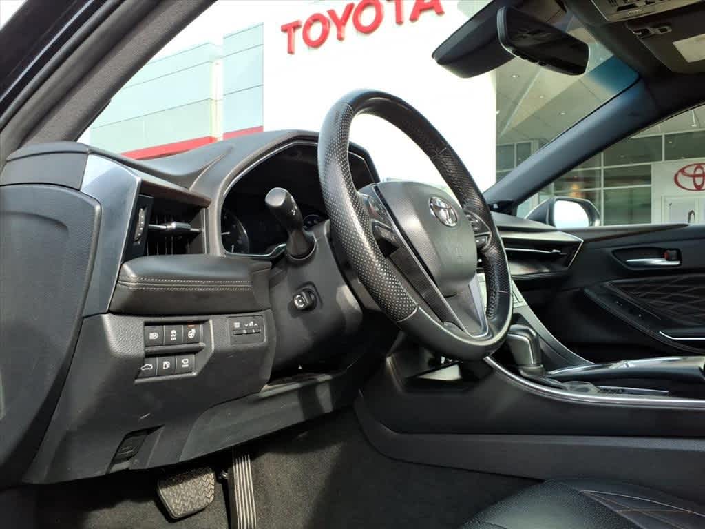 Thumbnail: 2022 Toyota Avalon - 10
