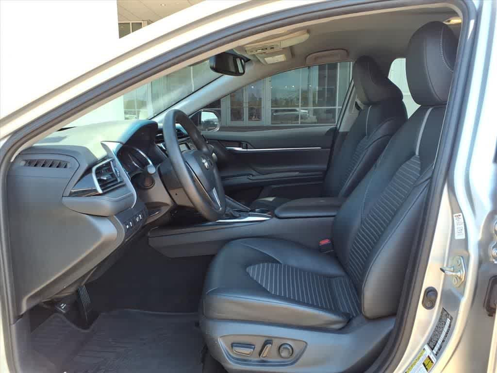 Thumbnail: 2020 Toyota Camry - 24