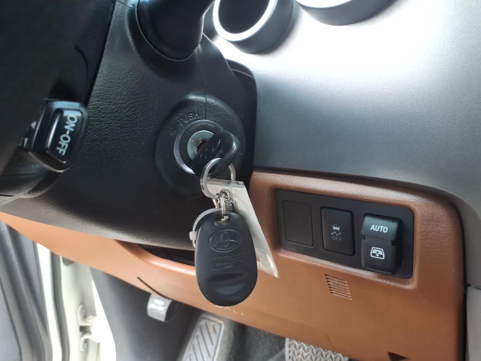 Thumbnail: 2017 Toyota Sequoia - 18