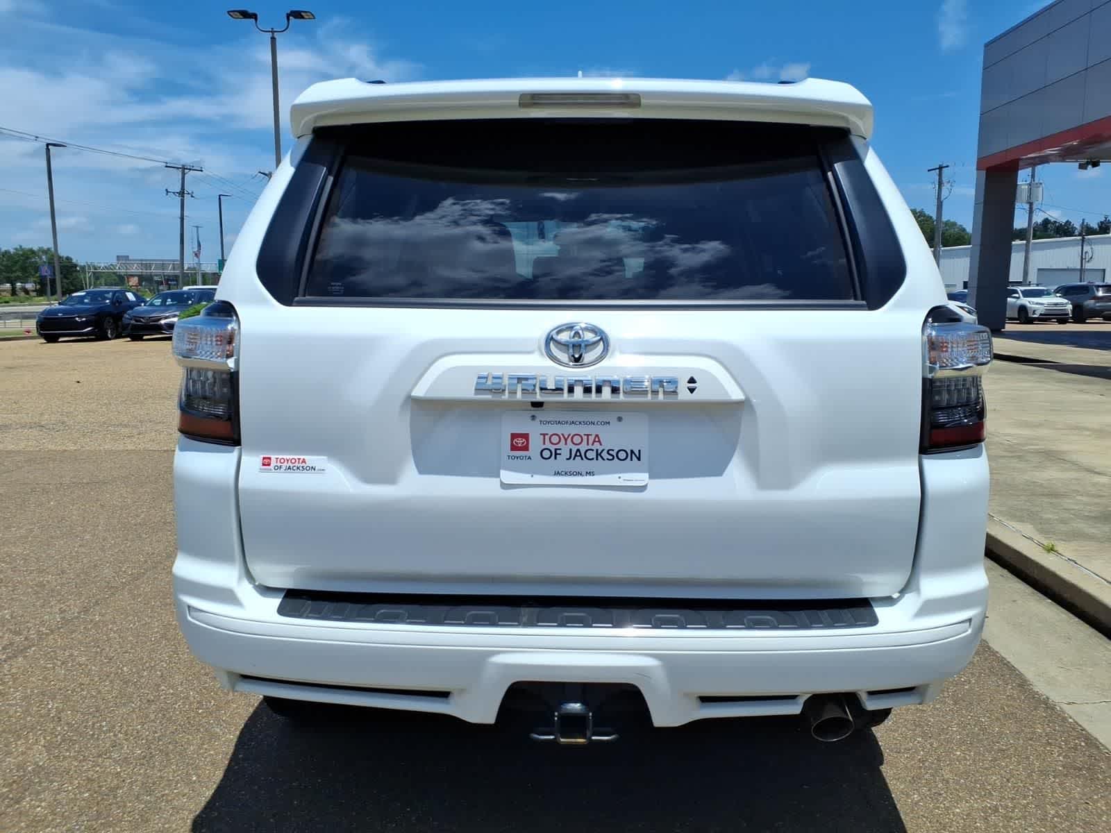 Thumbnail: 2023 Toyota 4Runner - 6