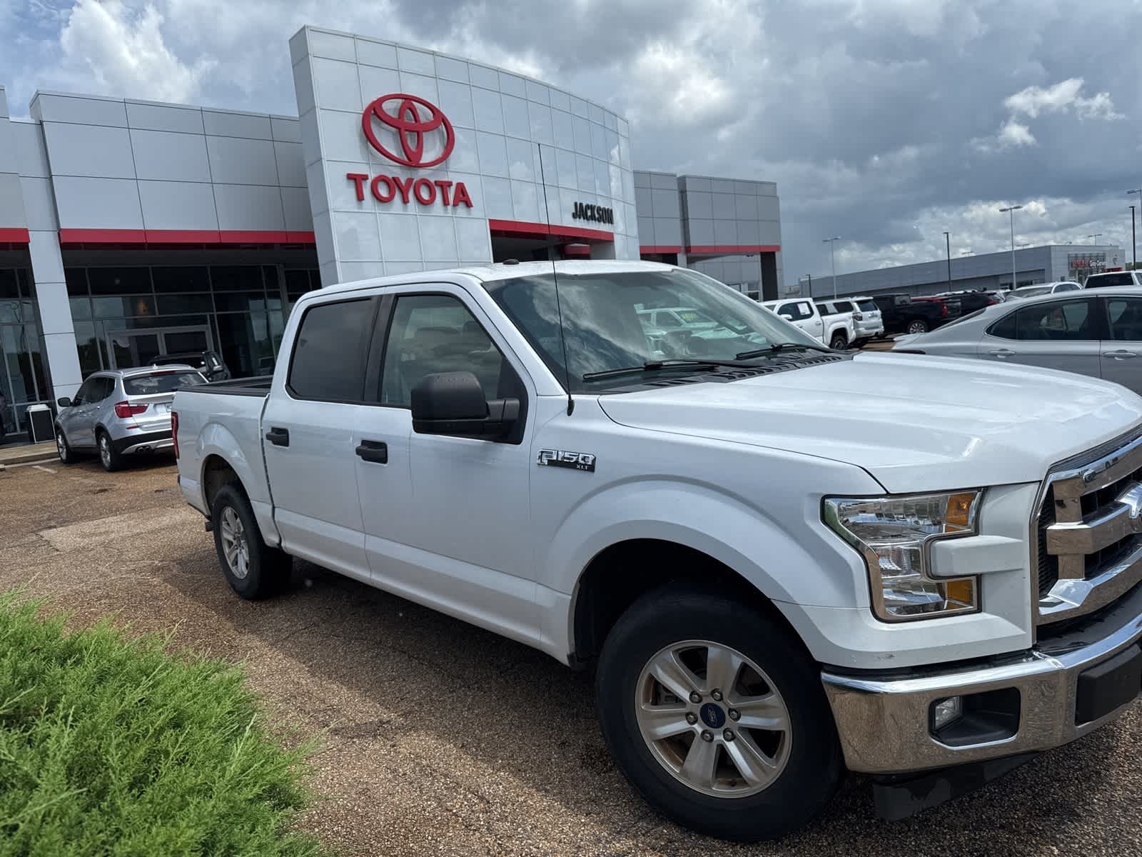 Thumbnail: 2017 Ford F-150 - 3