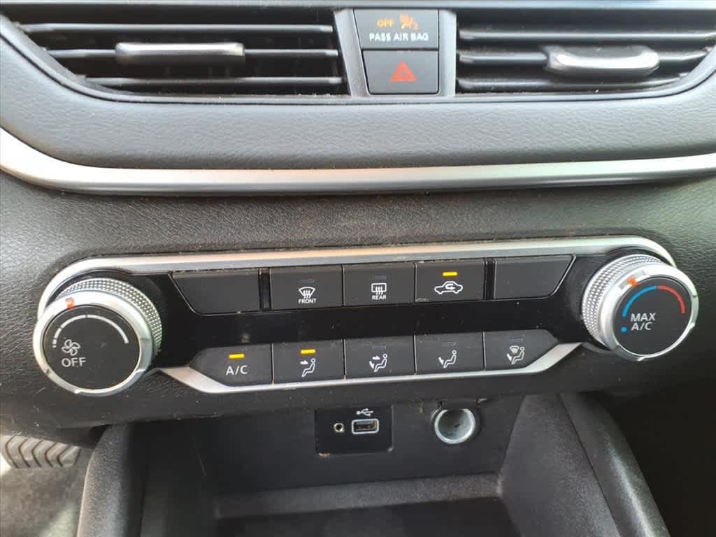 Thumbnail: 2023 Nissan Altima - 18